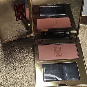 Elizabeth Arden Blush - Soft Pink Glow